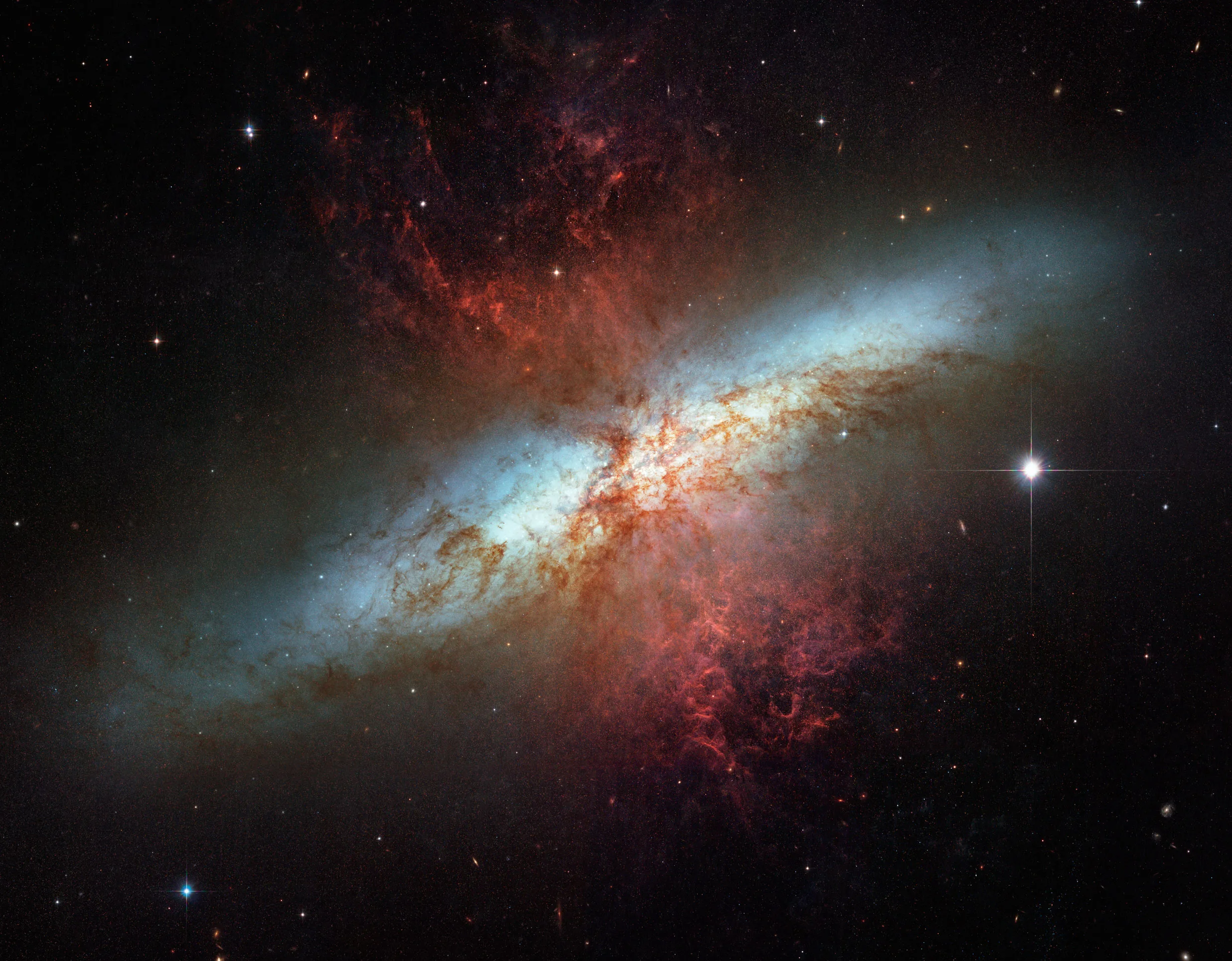 m82-jpg.webp